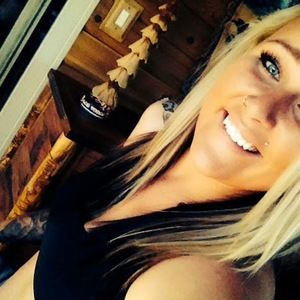 Meet your Posher, Sammee